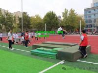 运动员实力强劲，赛场上绽放光芒