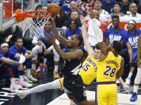 NBA球员拯救篮球赛，绝杀三分助球队获胜